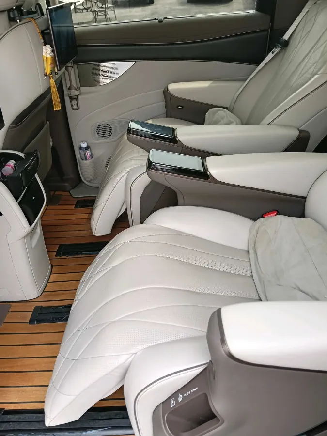 2022 Mercedes-Benz GLC Class 2.0T 197HP L4 9AT,autocango,china used car exporter,china ev exporter,chinese used car exporter,chinese used ev exporter