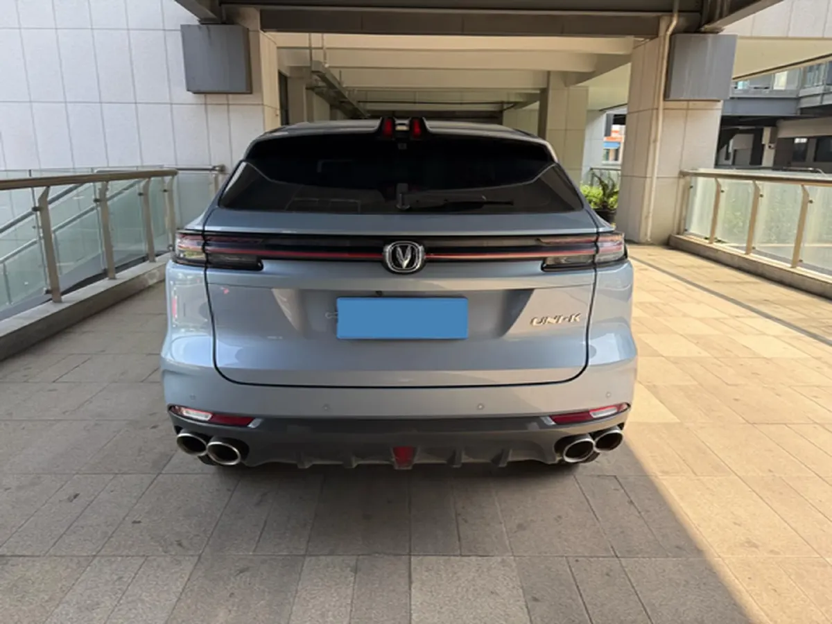2021 ChangAn UNI-K 2.0T 233HP L4 8AT,autocango,china used car exporter,china ev exporter,chinese used car exporter,chinese used ev exporter
