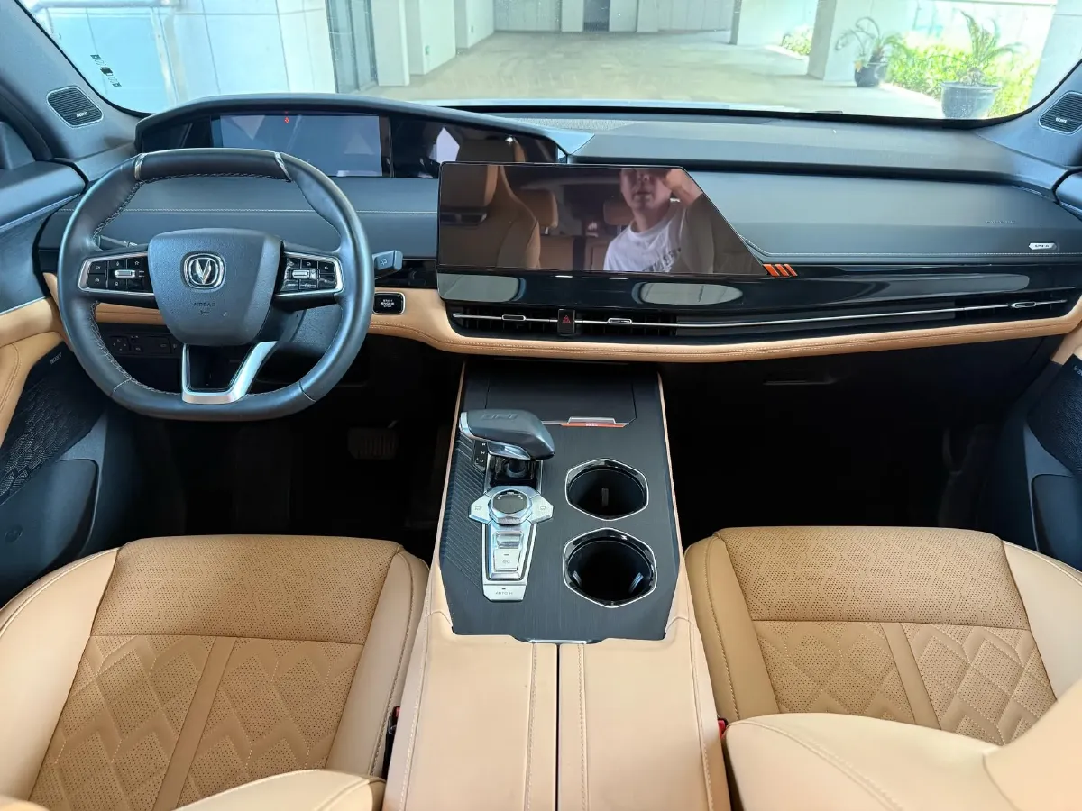2021 ChangAn UNI-K 2.0T 233HP L4 8AT,autocango,china used car exporter,china ev exporter,chinese used car exporter,chinese used ev exporter