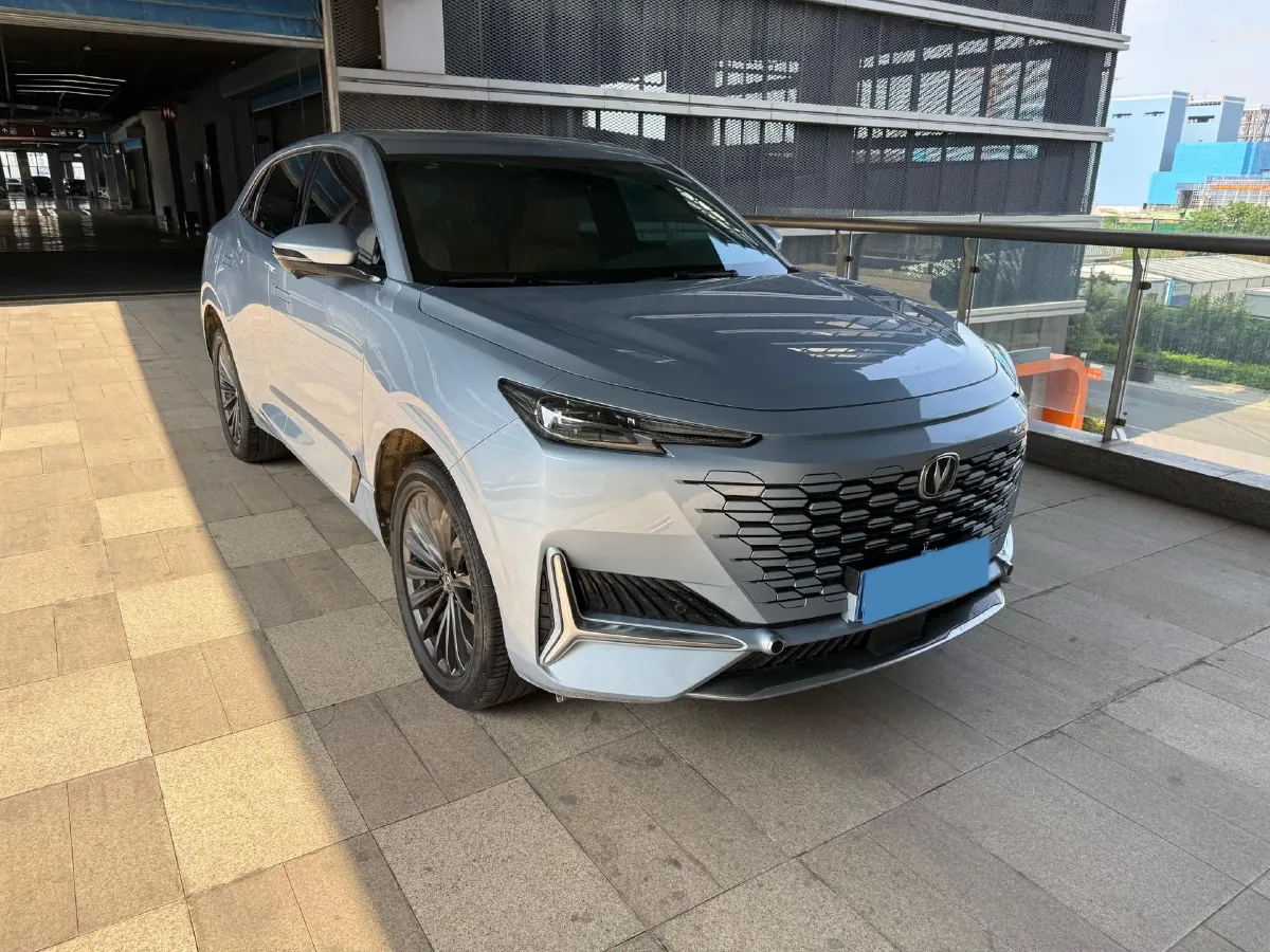 2021 ChangAn UNI-K 2.0T 233HP L4 8AT,autocango,china used car exporter,china ev exporter,chinese used car exporter,chinese used ev exporter