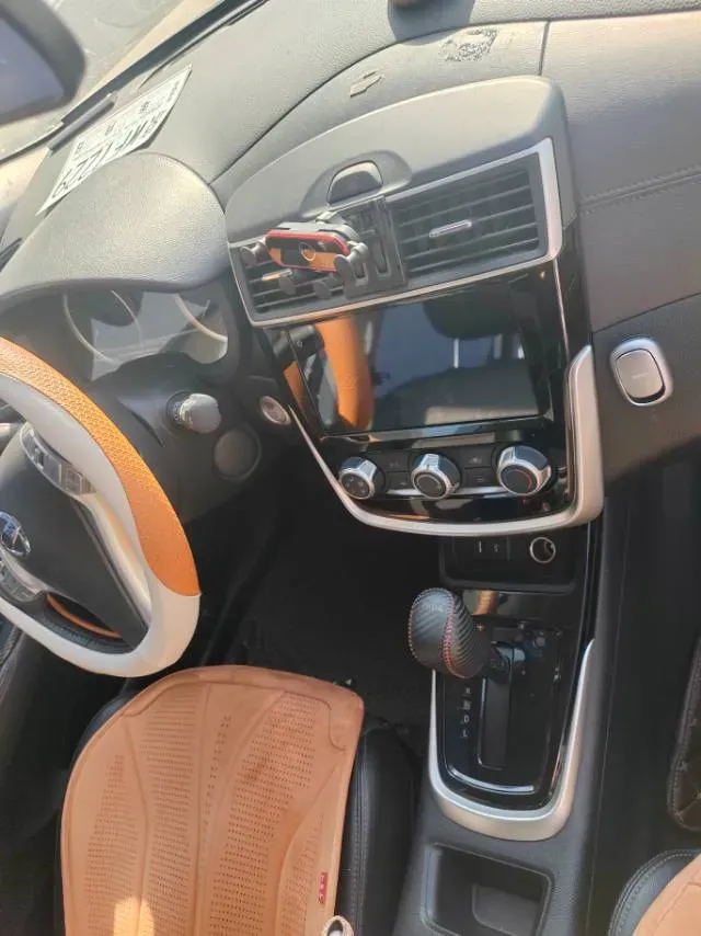 2020 Nissan Tiida 1.6L 126HP L4 CVT,autocango,china used car exporter,china ev exporter,chinese used car exporter,chinese used ev exporter