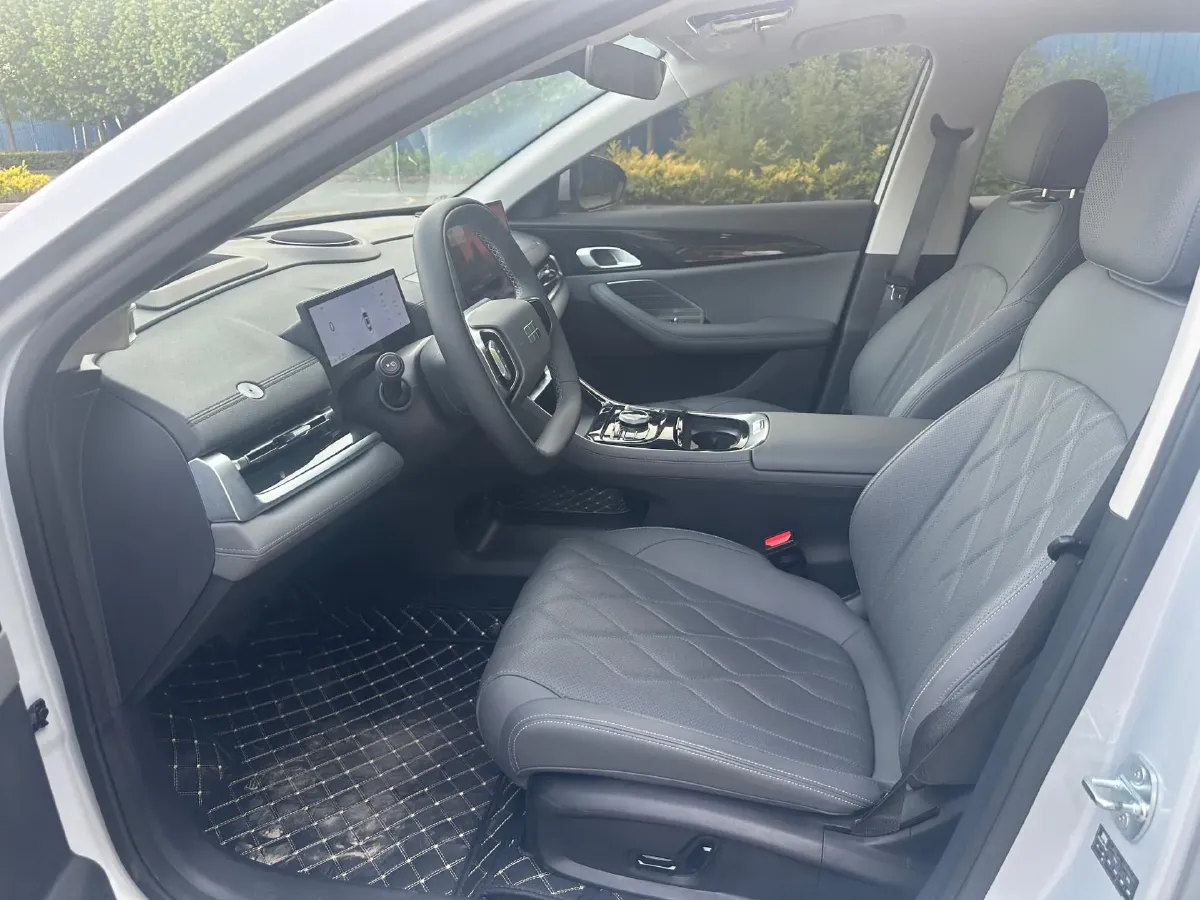 2025 Geely Galaxy A7 1.5L 112HP L4 1DHT PHEV,autocango,china used car exporter,china ev exporter,chinese used car exporter,chinese used ev exporter
