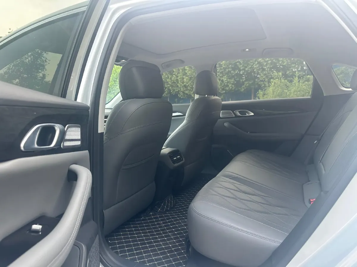 2025 Geely Galaxy A7 1.5L 112HP L4 1DHT PHEV,autocango,china used car exporter,china ev exporter,chinese used car exporter,chinese used ev exporter