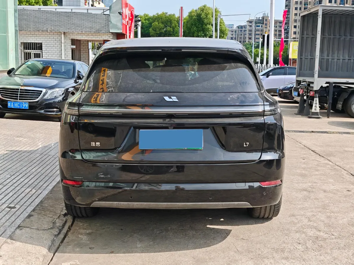 2024 Li L8 Range Extended 154HP REEV 42.8KWH,autocango,china used car exporter,china ev exporter,chinese used car exporter,chinese used ev exporter