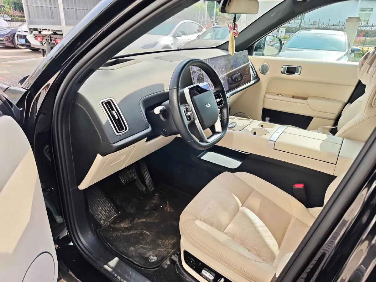 2024 Li L8 Range Extended 154HP REEV 42.8KWH,autocango,china used car exporter,china ev exporter,chinese used car exporter,chinese used ev exporter