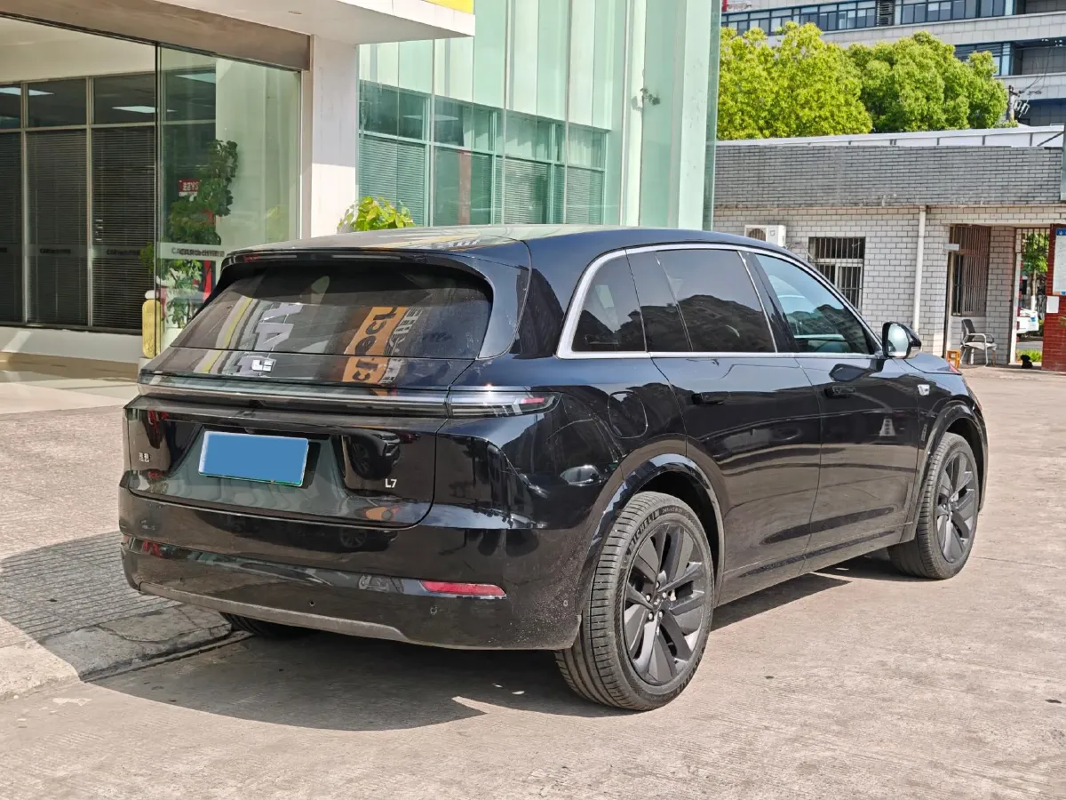 2024 Li L8 Range Extended 154HP REEV 42.8KWH,autocango,china used car exporter,china ev exporter,chinese used car exporter,chinese used ev exporter
