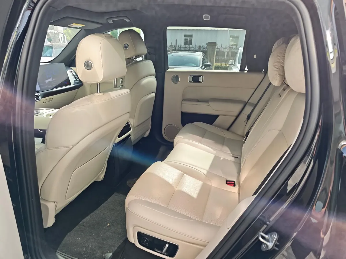 2024 Li L8 Range Extended 154HP REEV 42.8KWH,autocango,china used car exporter,china ev exporter,chinese used car exporter,chinese used ev exporter