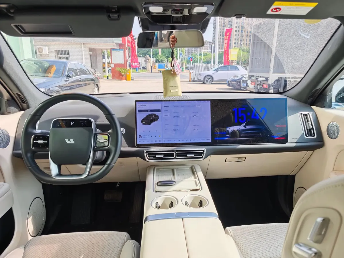 2024 Li L8 Range Extended 154HP REEV 42.8KWH,autocango,china used car exporter,china ev exporter,chinese used car exporter,chinese used ev exporter