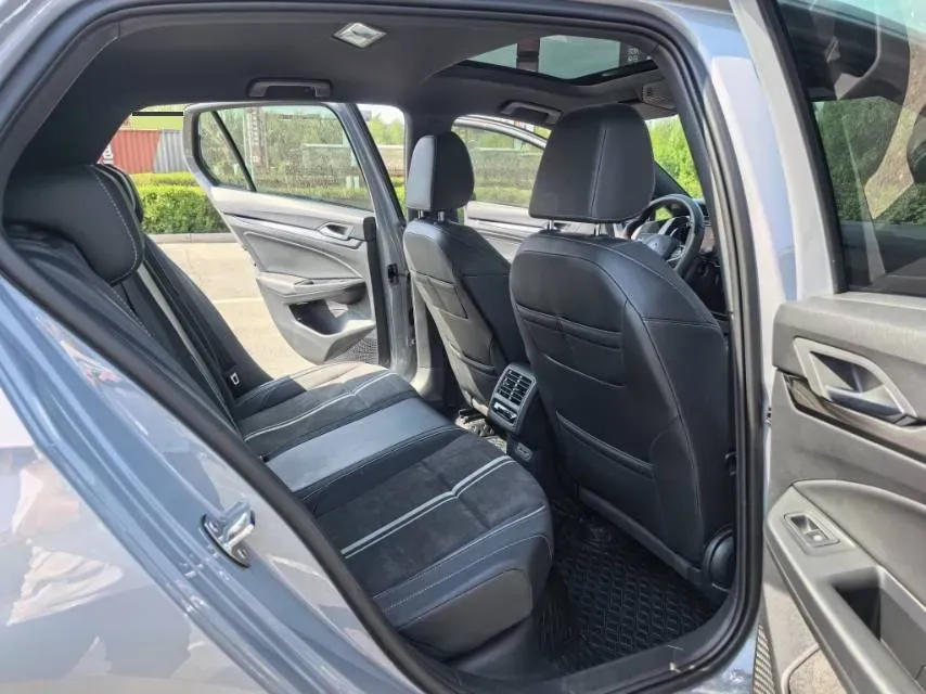 2023 Volkswagen Golf 1.4T 150HP L4 7DCT,autocango,china used car exporter,china ev exporter,chinese used car exporter,chinese used ev exporter