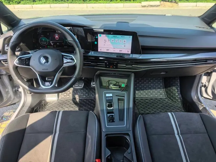 2023 Volkswagen Golf 1.4T 150HP L4 7DCT,autocango,china used car exporter,china ev exporter,chinese used car exporter,chinese used ev exporter