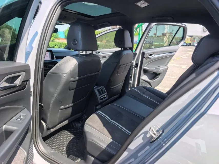 2023 Volkswagen Golf 1.4T 150HP L4 7DCT,autocango,china used car exporter,china ev exporter,chinese used car exporter,chinese used ev exporter