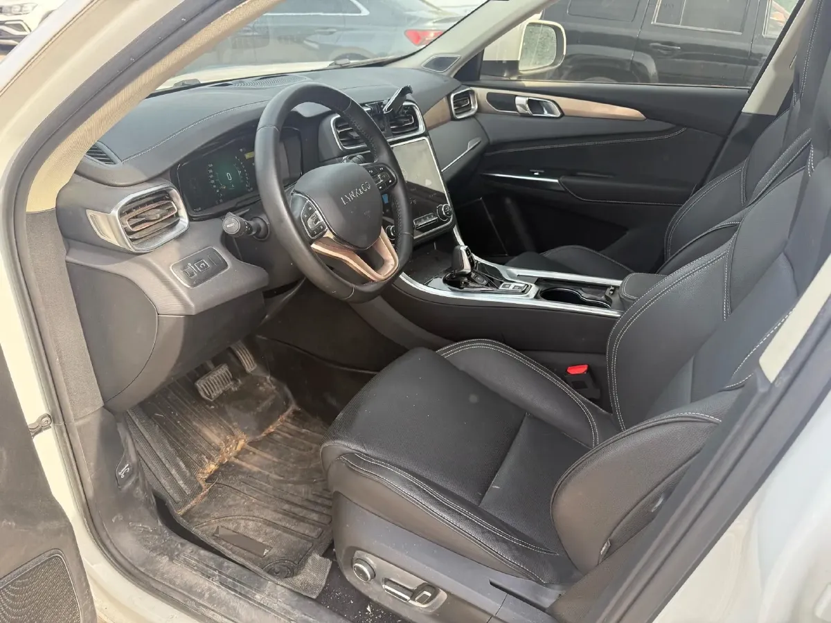 2019 Beijing BJ40 2.0T 218HP L4 6AT,autocango,china used car exporter,china ev exporter,chinese used car exporter,chinese used ev exporter