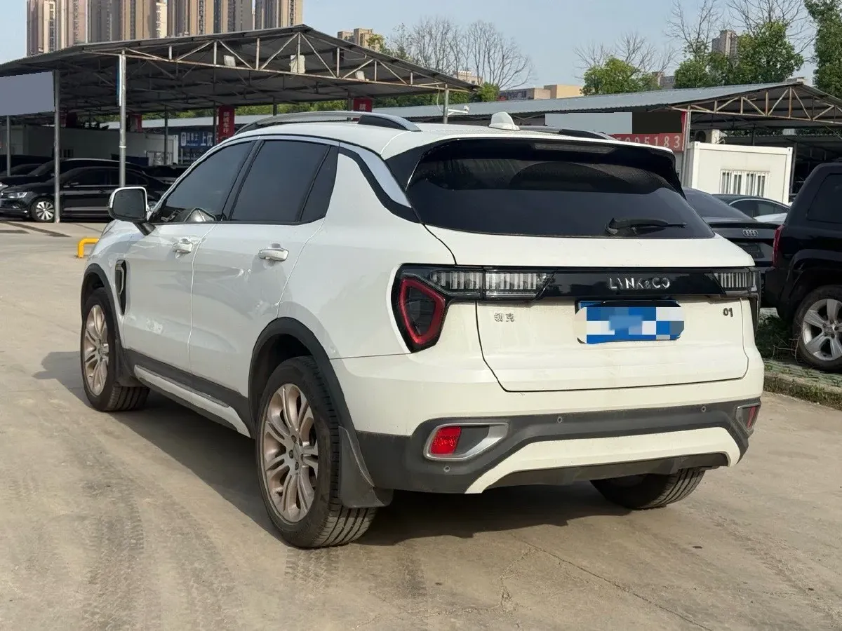 2019 Beijing BJ40 2.0T 218HP L4 6AT,autocango,china used car exporter,china ev exporter,chinese used car exporter,chinese used ev exporter