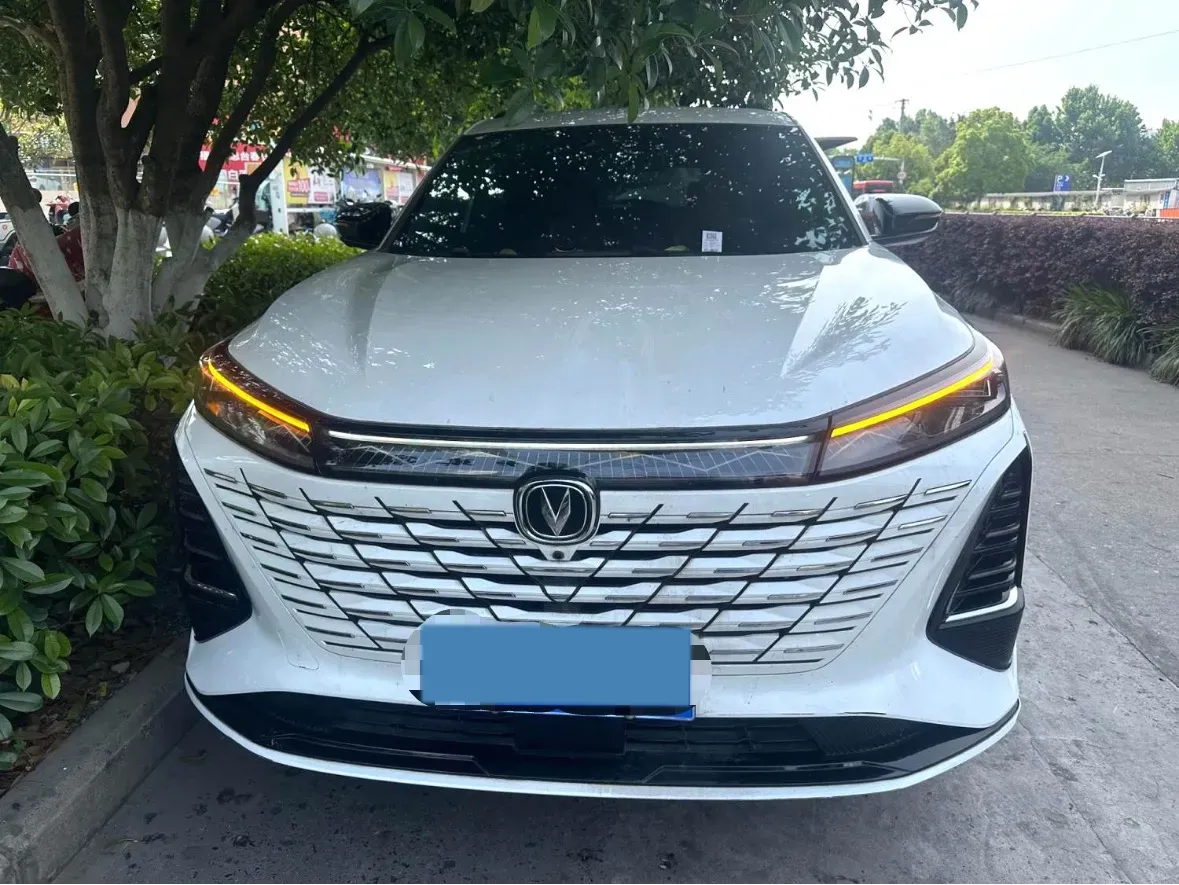 2024 ChangAn CS75 Plus 1.5T 188HP L4 8AT,autocango,china used car exporter,china ev exporter,chinese used car exporter,chinese used ev exporter