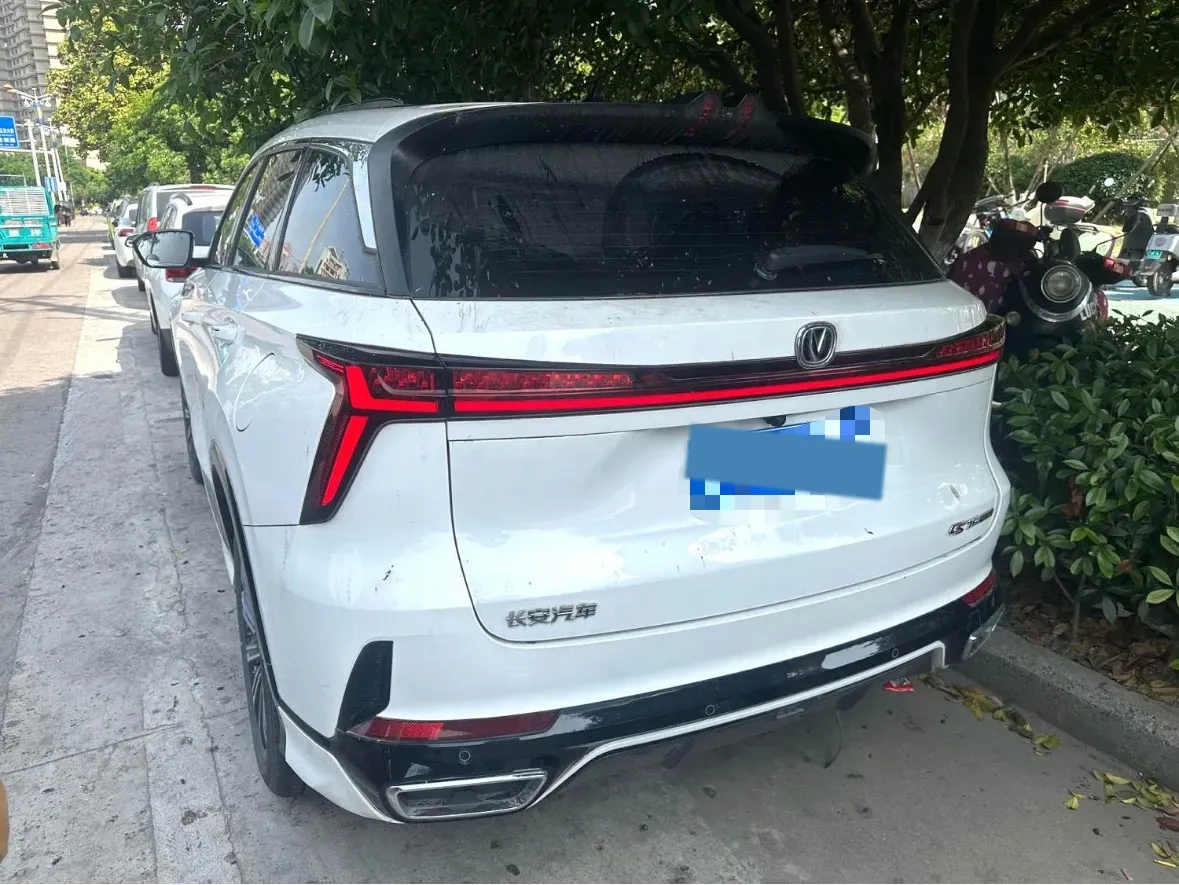 2024 ChangAn CS75 Plus 1.5T 188HP L4 8AT,autocango,china used car exporter,china ev exporter,chinese used car exporter,chinese used ev exporter