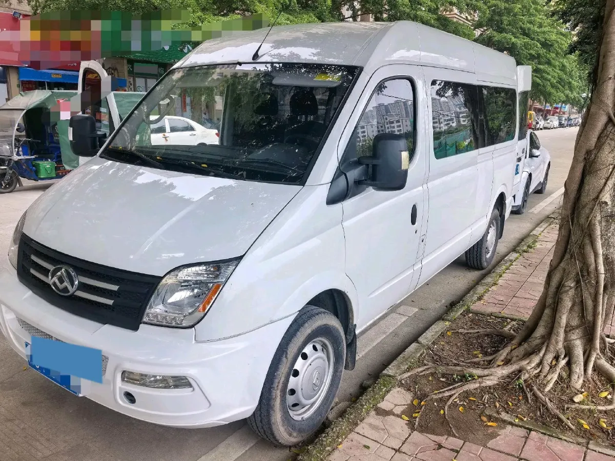 2023 MAXUS XinTu V80 2.0T 127HP L4 6MT,autocango,china used car exporter,china ev exporter,chinese used car exporter,chinese used ev exporter