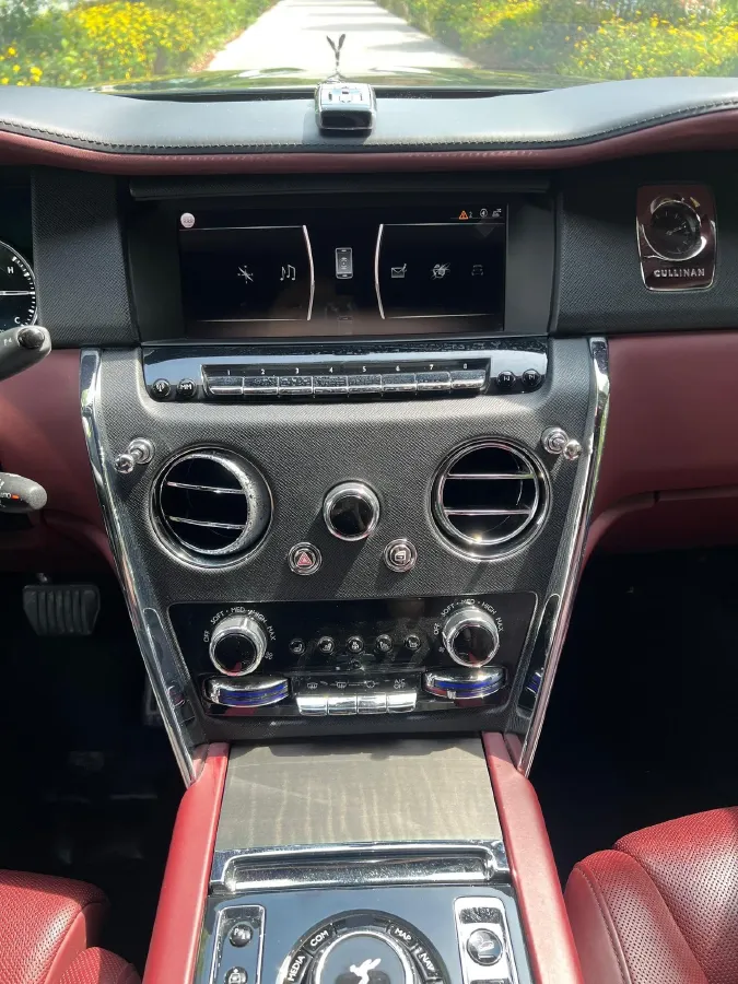 2020 Rolls-Royce Cullinan 6.7T 600HP V12 8AT,autocango,china used car exporter,china ev exporter,chinese used car exporter,chinese used ev exporter
