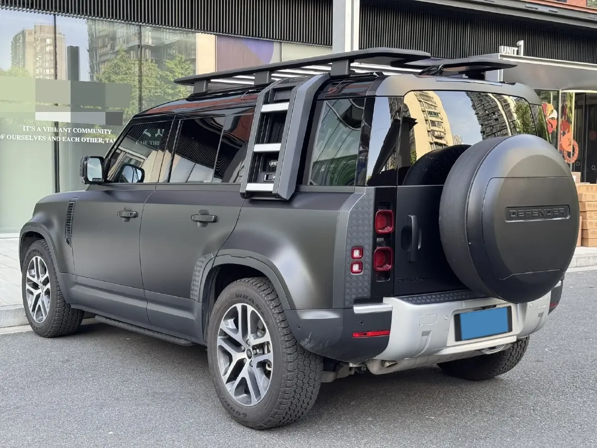 2024 Land Rover Defender 3.0T 400HP L6 8AT,autocango,china used car exporter,china ev exporter,chinese used car exporter,chinese used ev exporter
