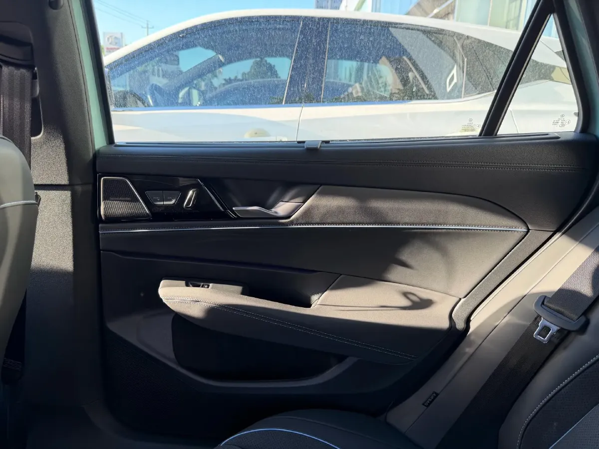 2026 Volkswagen Passat 2.0T 220HP L4 7DCT,autocango,china used car exporter,china ev exporter,chinese used car exporter,chinese used ev exporter