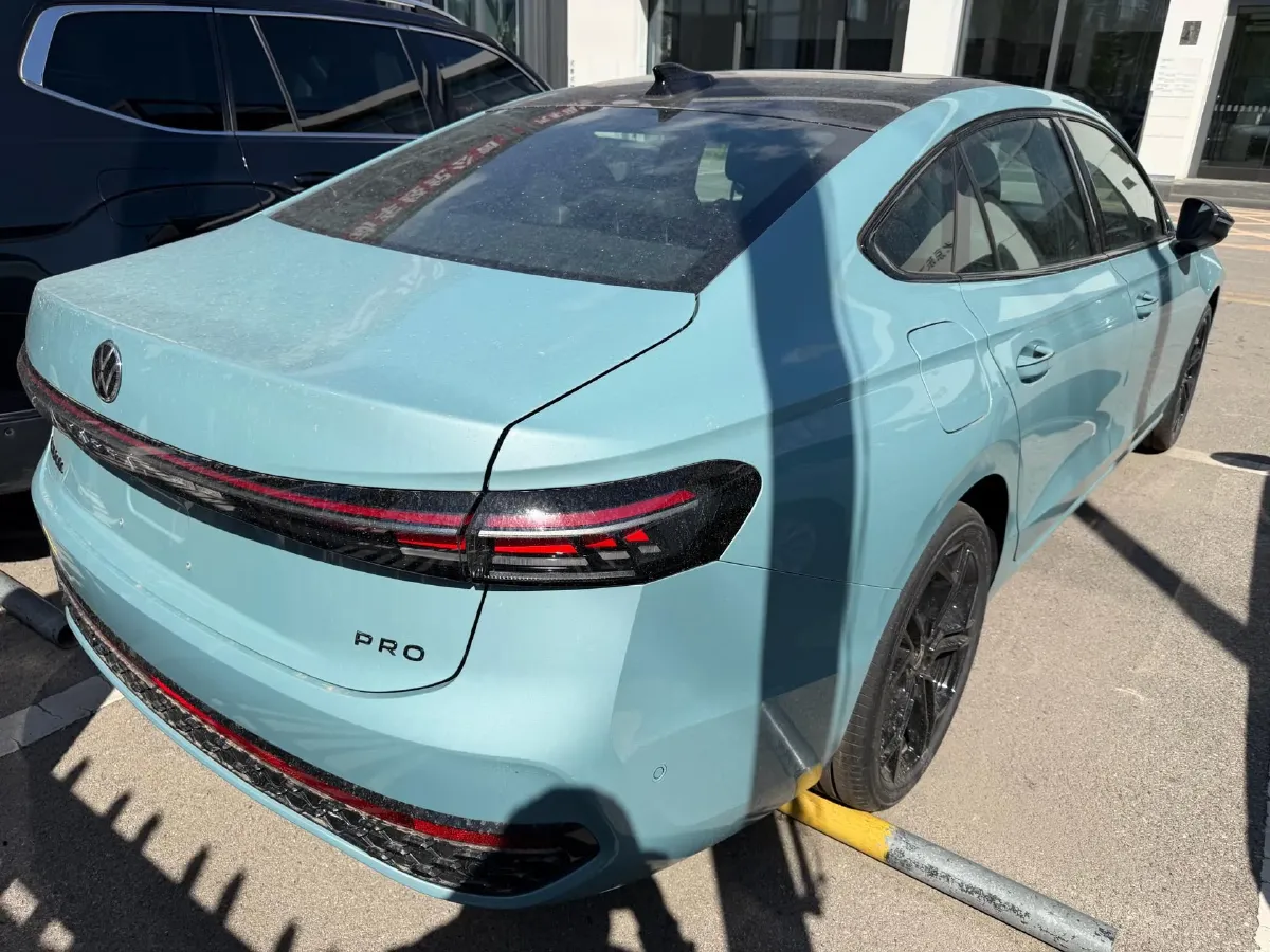 2026 Volkswagen Passat 2.0T 220HP L4 7DCT,autocango,china used car exporter,china ev exporter,chinese used car exporter,chinese used ev exporter