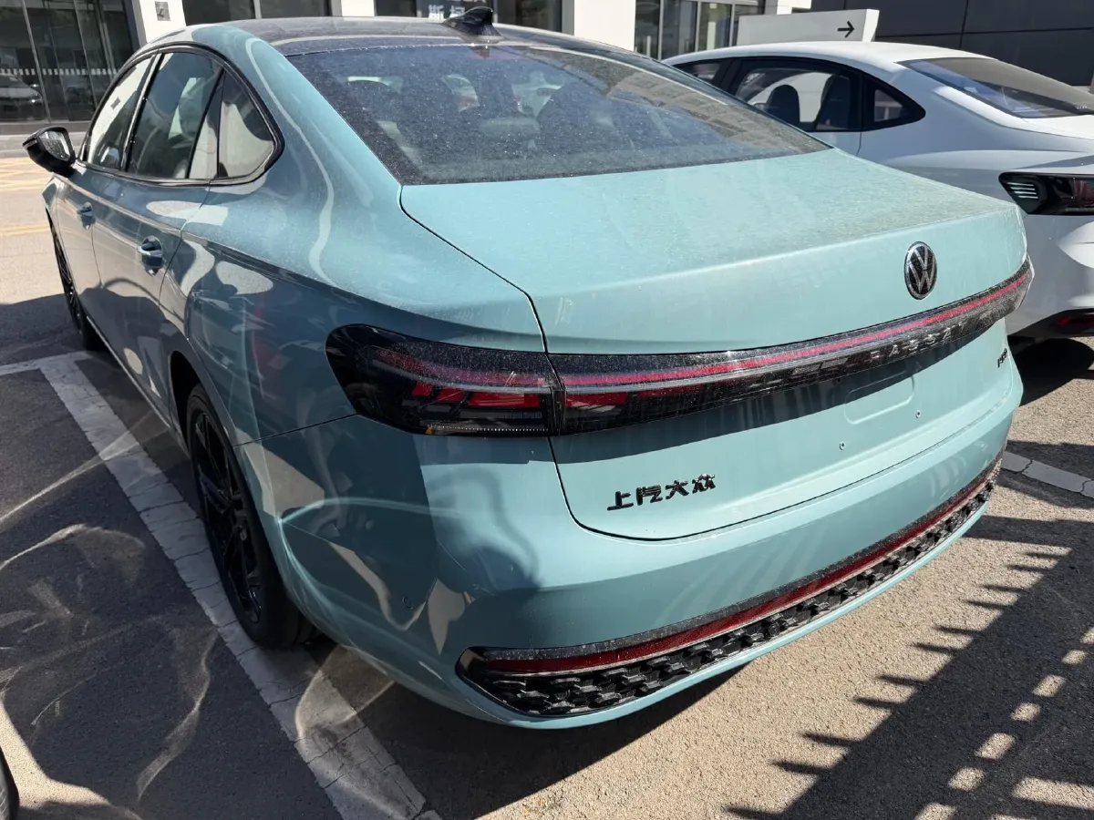 2026 Volkswagen Passat 2.0T 220HP L4 7DCT,autocango,china used car exporter,china ev exporter,chinese used car exporter,chinese used ev exporter
