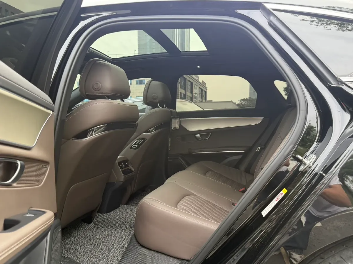 2025 BYD Han BEV 72KWH,autocango,china used car exporter,china ev exporter,chinese used car exporter,chinese used ev exporter