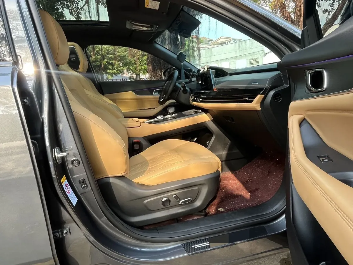 2021 ChangAn UNI-K 2.0T 233HP L4 8AT,autocango,china used car exporter,china ev exporter,chinese used car exporter,chinese used ev exporter
