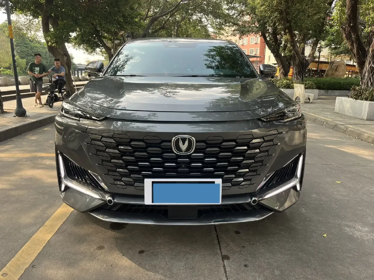 2021 ChangAn UNI-K 2.0T 233HP L4 8AT,autocango,china used car exporter,china ev exporter,chinese used car exporter,chinese used ev exporter
