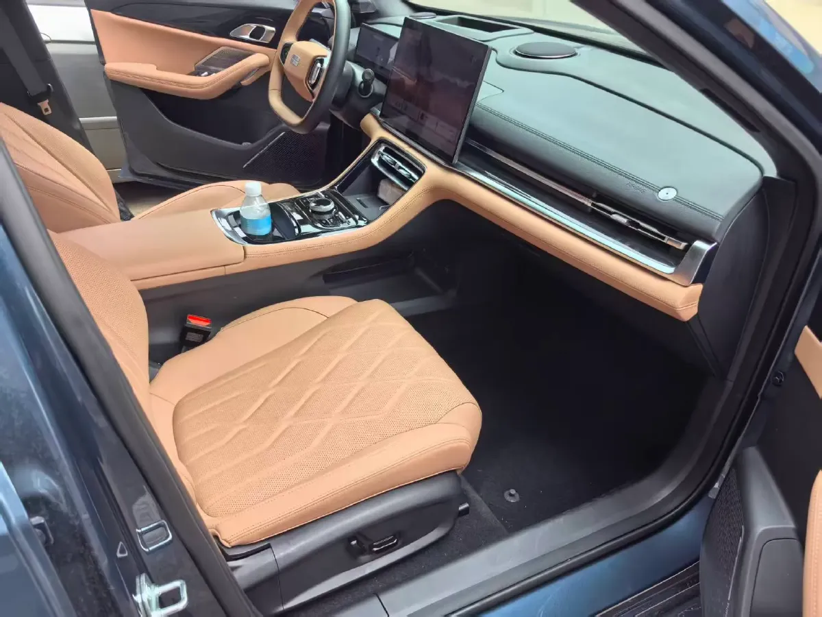 2025 Geely Galaxy A7 1.5L 112HP L4 1DHT PHEV,autocango,china used car exporter,china ev exporter,chinese used car exporter,chinese used ev exporter