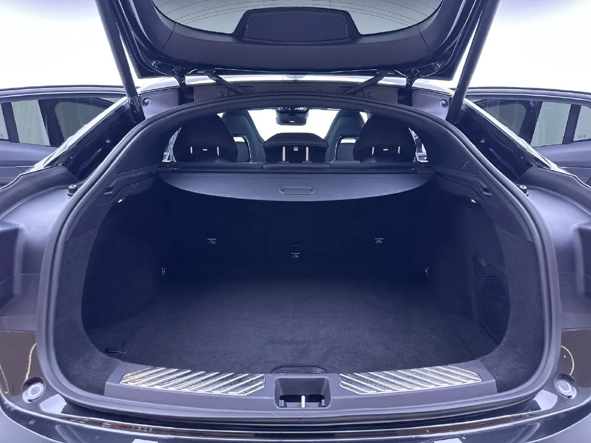 2020 LYNK&CO 05 2.0T 254HP L4 8AT,autocango,china used car exporter,china ev exporter,chinese used car exporter,chinese used ev exporter