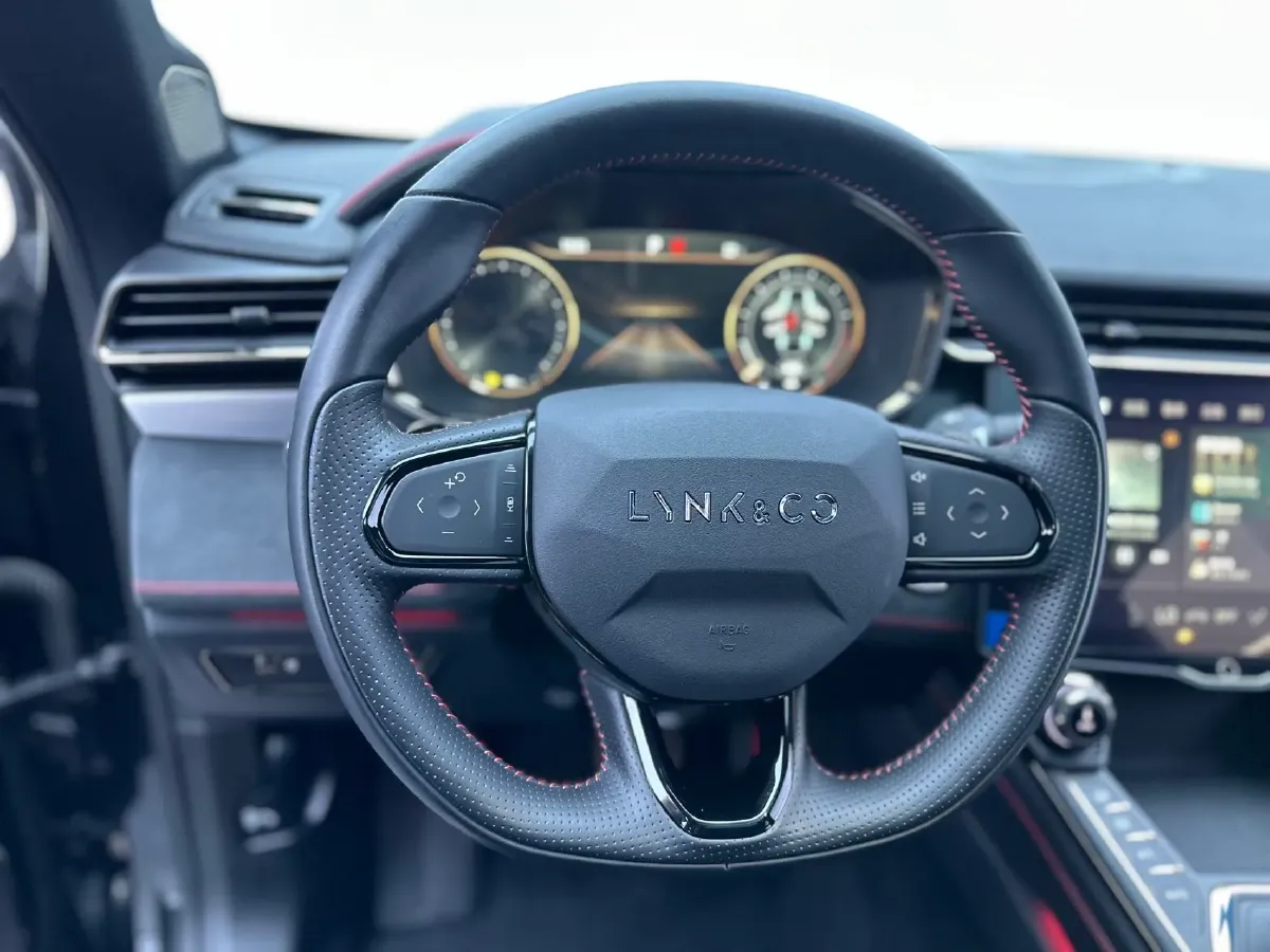 2020 LYNK&CO 05 2.0T 254HP L4 8AT,autocango,china used car exporter,china ev exporter,chinese used car exporter,chinese used ev exporter