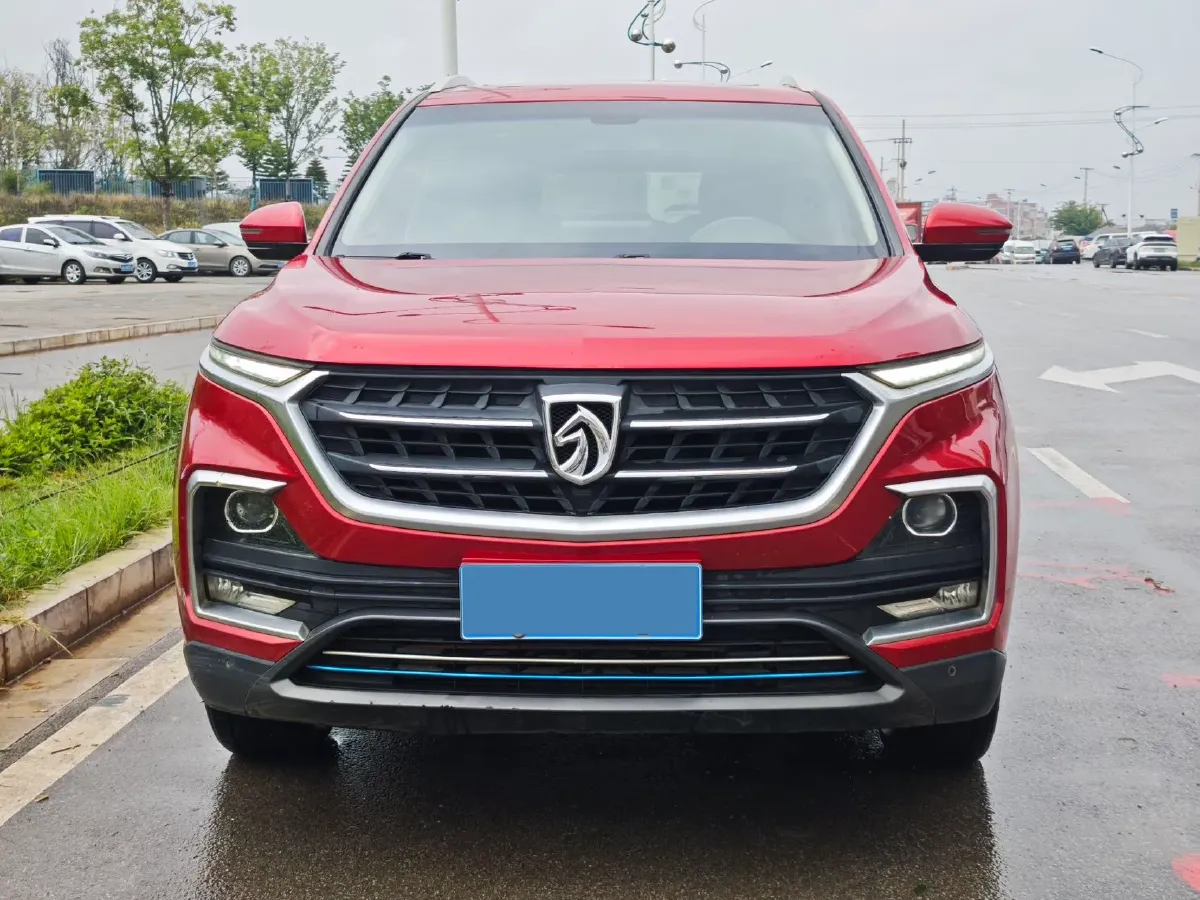 2018 BaoJun 530 1.5T 150HP L4 6MT,autocango,china used car exporter,china ev exporter,chinese used car exporter,chinese used ev exporter