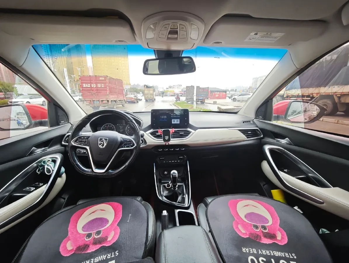 2018 BaoJun 530 1.5T 150HP L4 6MT,autocango,china used car exporter,china ev exporter,chinese used car exporter,chinese used ev exporter