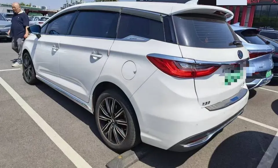 2019 BYD Song MAX 1.5T 160HP L4 6DCT PHEV 9.98KWH,autocango,china used car exporter,china ev exporter,chinese used car exporter,chinese used ev exporter