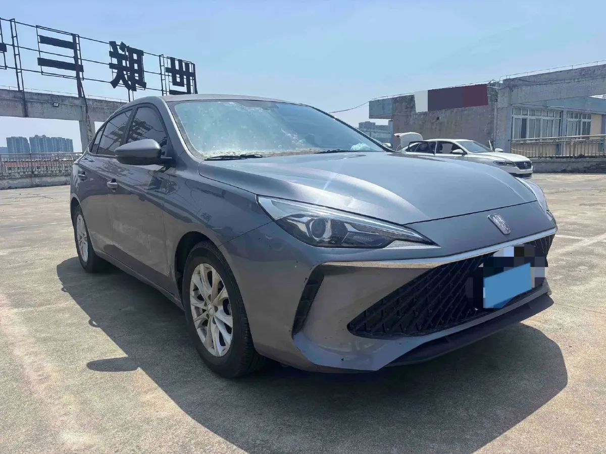 2023 Roewe i5 1.5L 129HP L4 5MT,autocango,china used car exporter,china ev exporter,chinese used car exporter,chinese used ev exporter