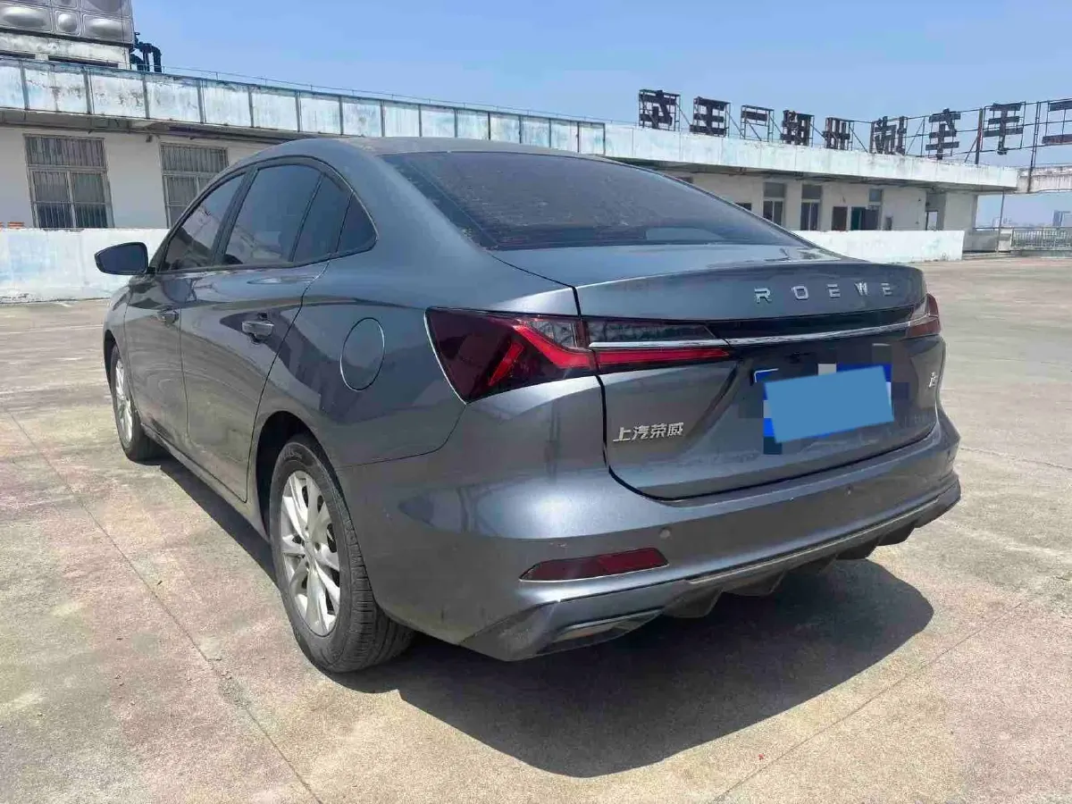 2023 Roewe i5 1.5L 129HP L4 5MT,autocango,china used car exporter,china ev exporter,chinese used car exporter,chinese used ev exporter