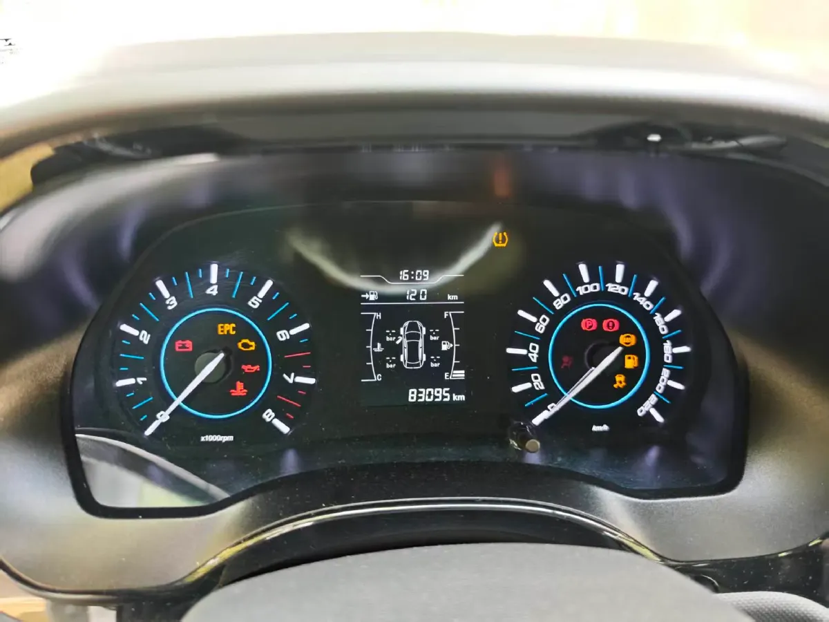 2018 Chery Tiggo 3 1.6L 126HP L4 5MT,autocango,china used car exporter,china ev exporter,chinese used car exporter,chinese used ev exporter