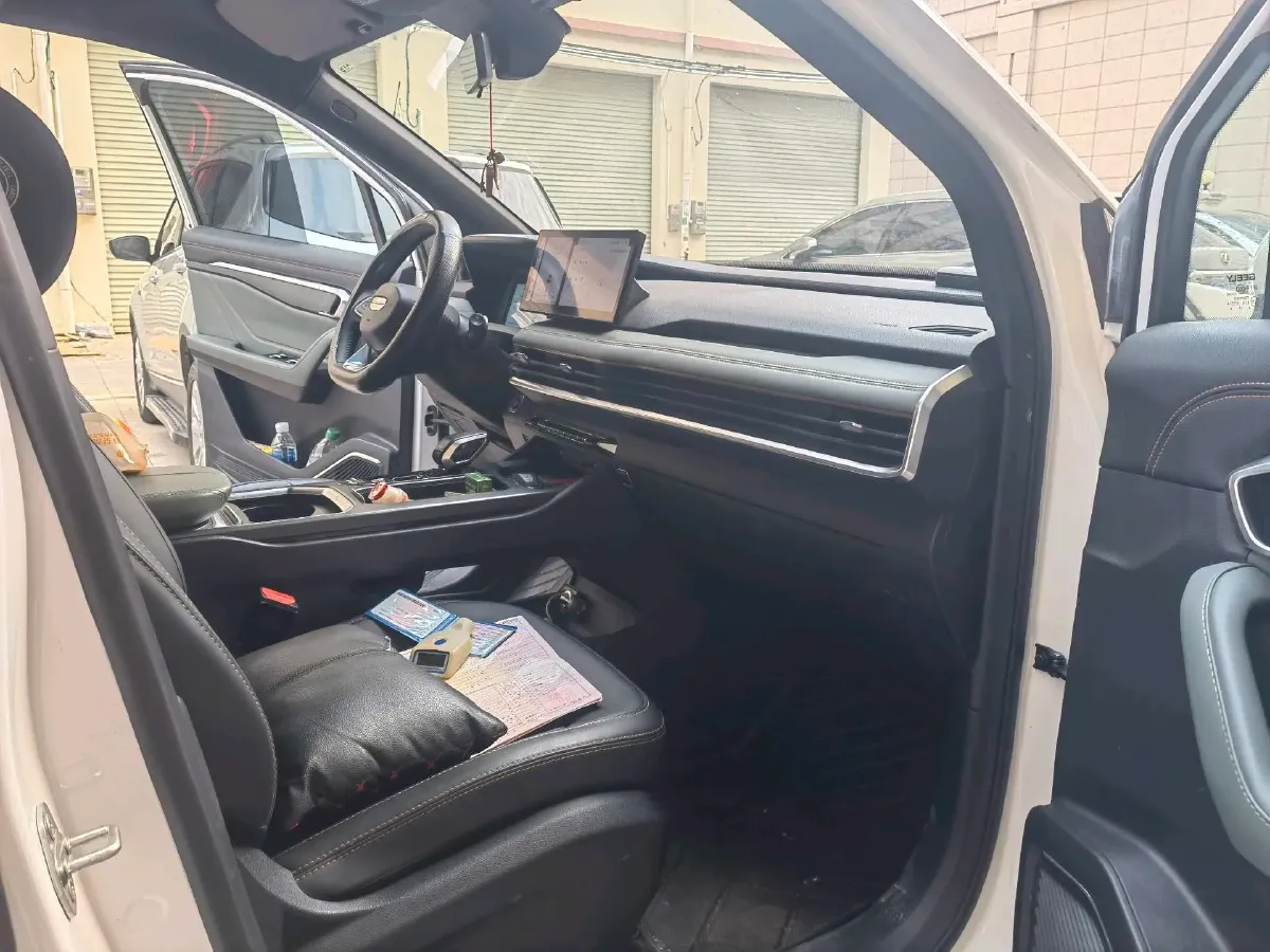 2023 Geely Okavango L 2.0T 218HP L4 7DCT,autocango,china used car exporter,china ev exporter,chinese used car exporter,chinese used ev exporter