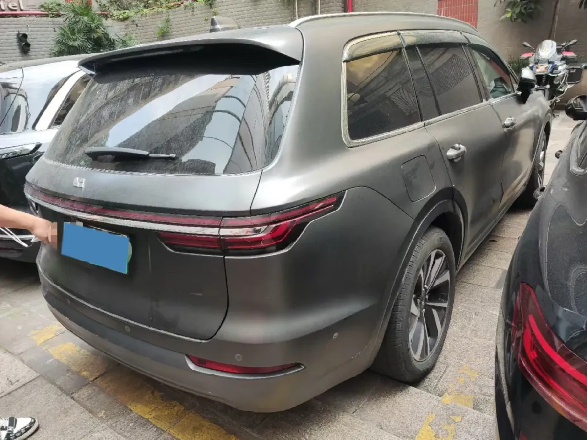 2021 Li ONE Range Extended 131HP REEV 40.5KWH,autocango,china used car exporter,china ev exporter,chinese used car exporter,chinese used ev exporter