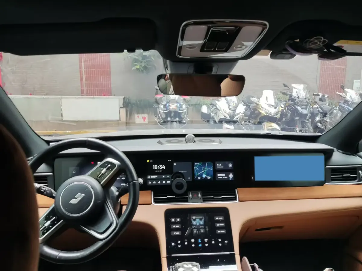 2021 Li ONE Range Extended 131HP REEV 40.5KWH,autocango,china used car exporter,china ev exporter,chinese used car exporter,chinese used ev exporter