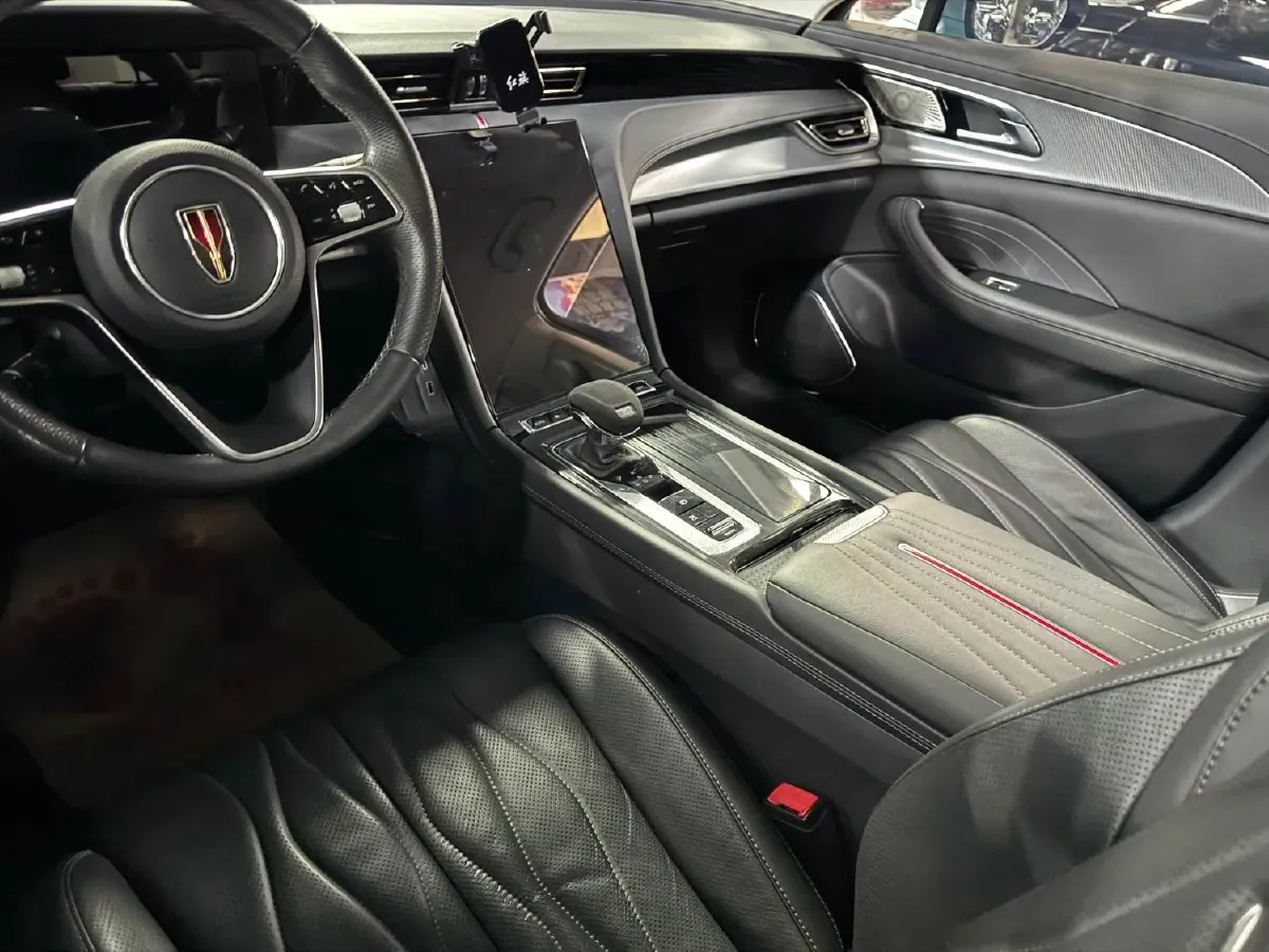 2023 HongQi H5 2.0T 224HP L4 8AT,autocango,china used car exporter,china ev exporter,chinese used car exporter,chinese used ev exporter