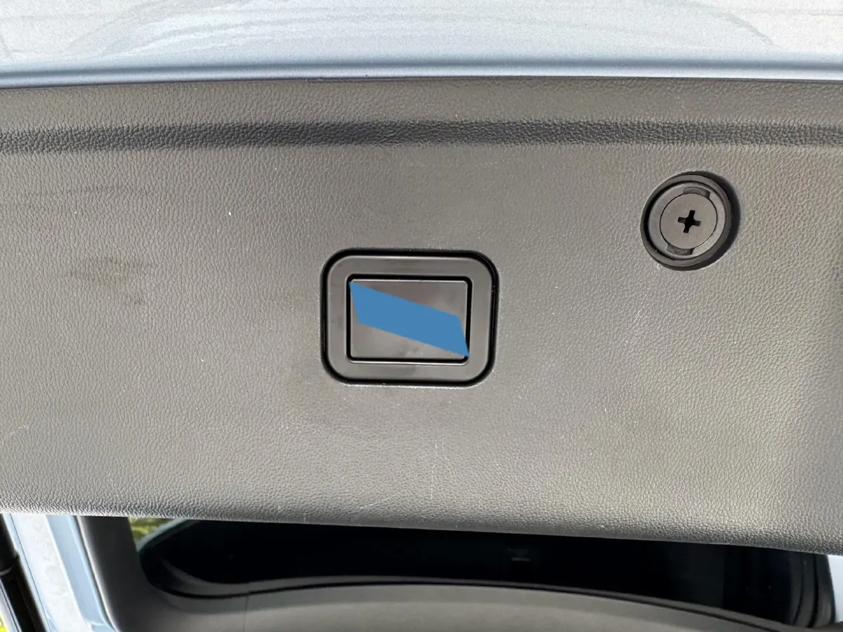 2021 ChangAn UNI-K 2.0T 233HP L4 8AT,autocango,china used car exporter,china ev exporter,chinese used car exporter,chinese used ev exporter