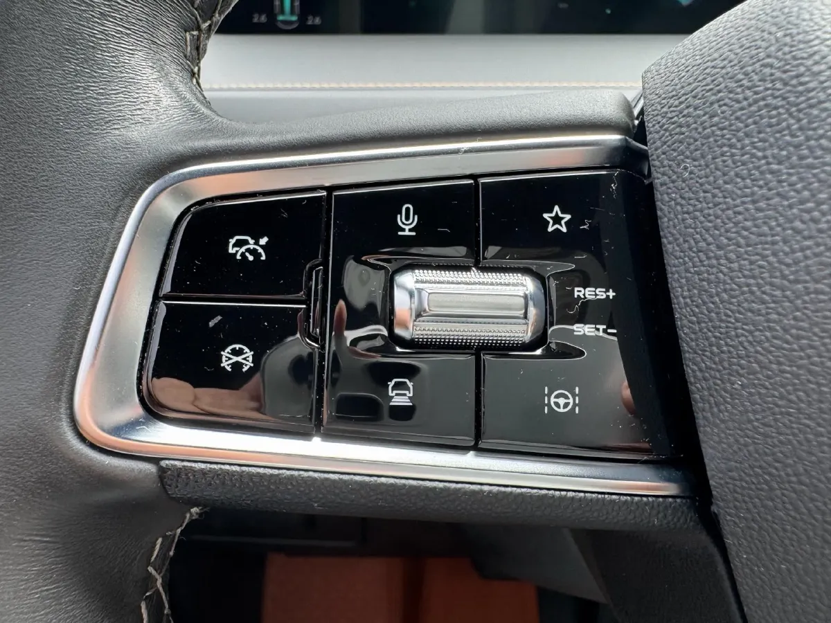 2021 ChangAn UNI-K 2.0T 233HP L4 8AT,autocango,china used car exporter,china ev exporter,chinese used car exporter,chinese used ev exporter
