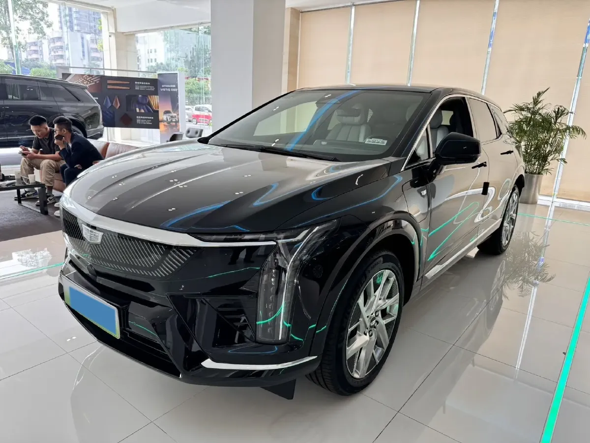 2024 Cadillac OPTIQ BEV 68.4KWH,autocango,china used car exporter,china ev exporter,chinese used car exporter,chinese used ev exporter