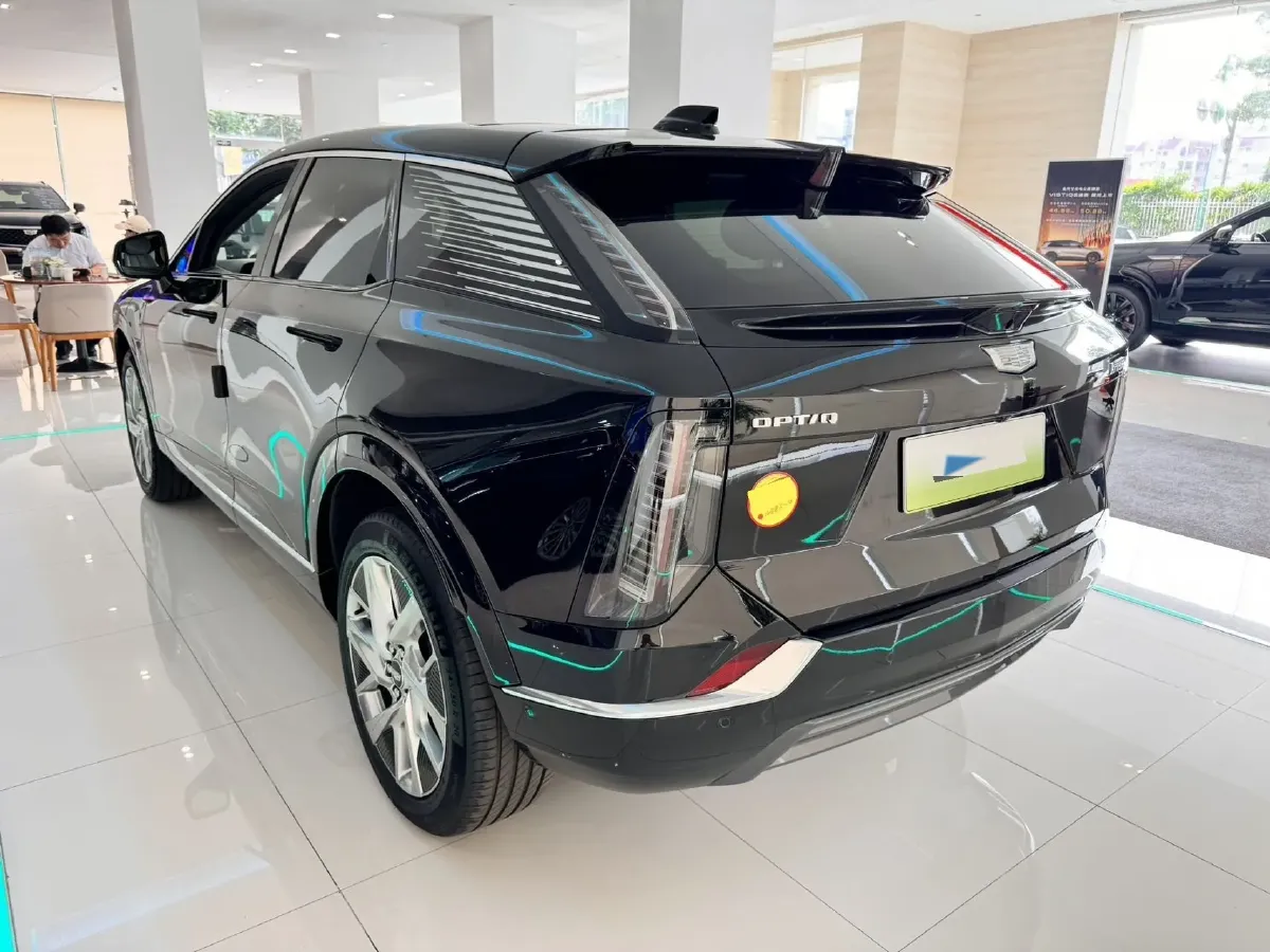 2024 Cadillac OPTIQ BEV 68.4KWH,autocango,china used car exporter,china ev exporter,chinese used car exporter,chinese used ev exporter