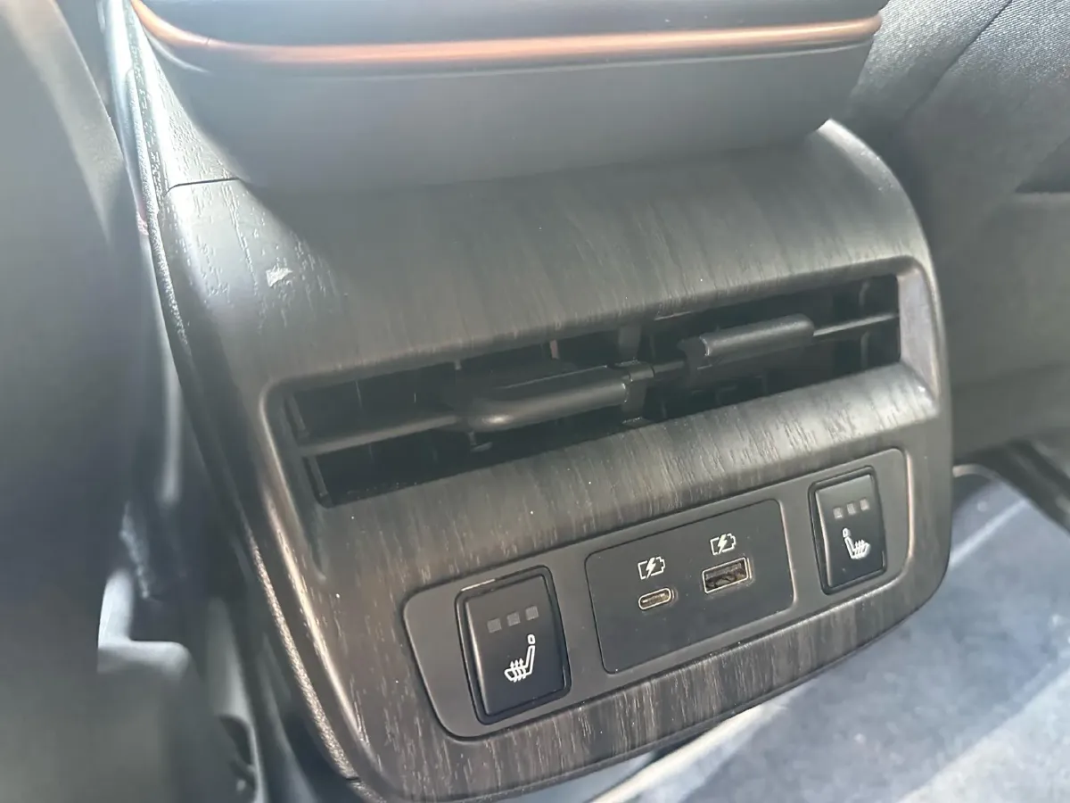 2022 Nissan Ariya BEV 90KWH,autocango,china used car exporter,china ev exporter,chinese used car exporter,chinese used ev exporter
