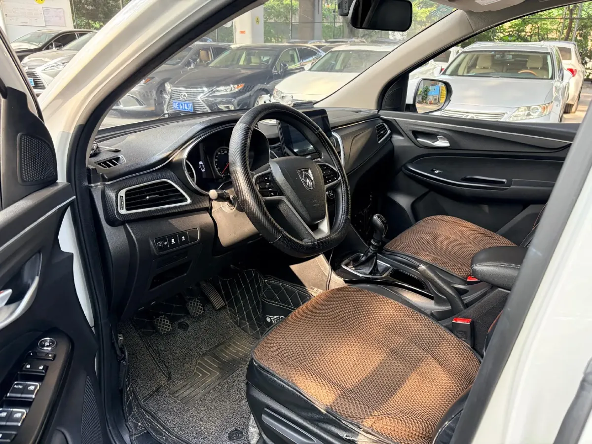 2019 BaoJun 730 1.5T 150HP L4 6MT,autocango,china used car exporter,china ev exporter,chinese used car exporter,chinese used ev exporter