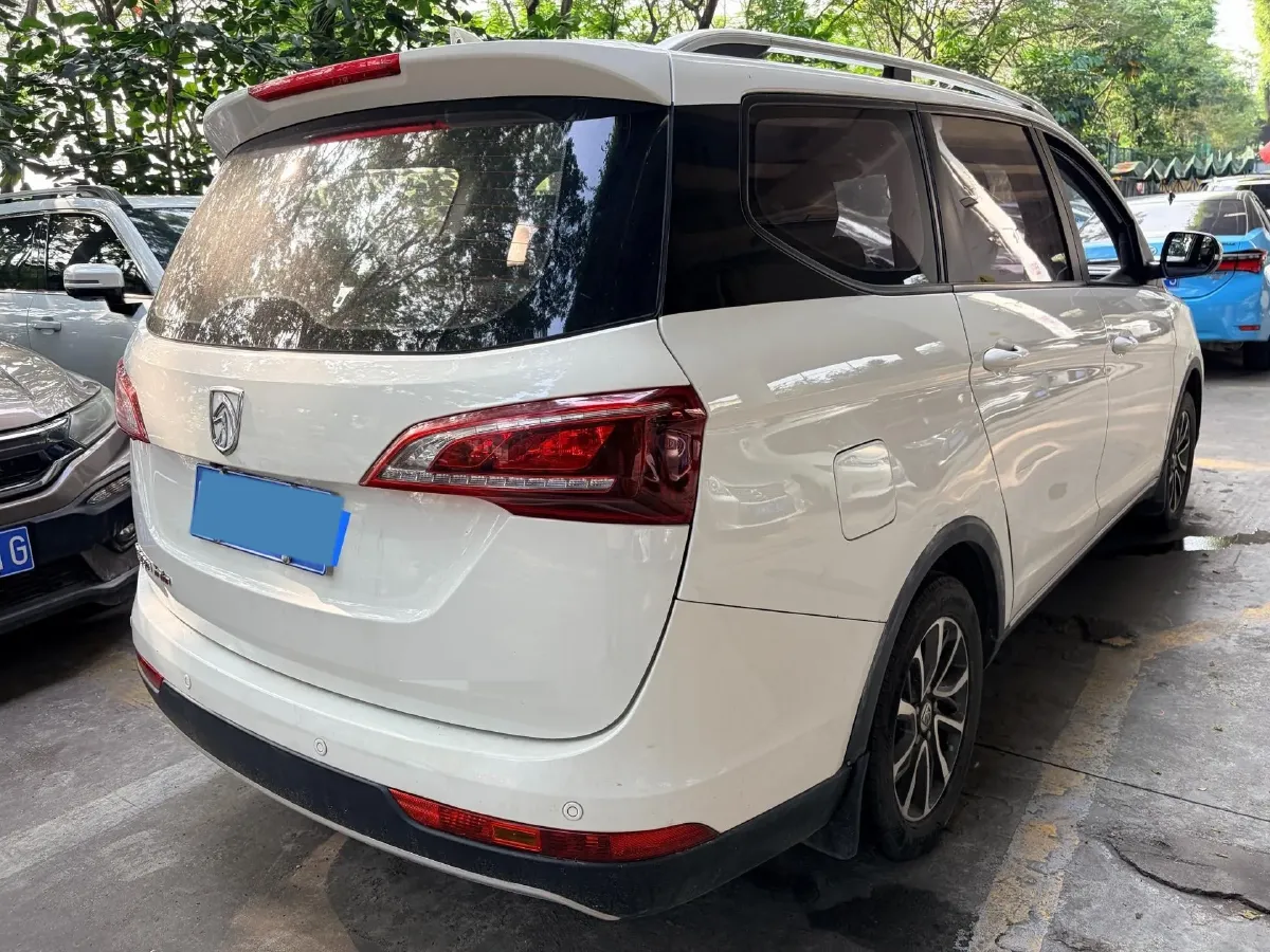 2019 BaoJun 730 1.5T 150HP L4 6MT,autocango,china used car exporter,china ev exporter,chinese used car exporter,chinese used ev exporter