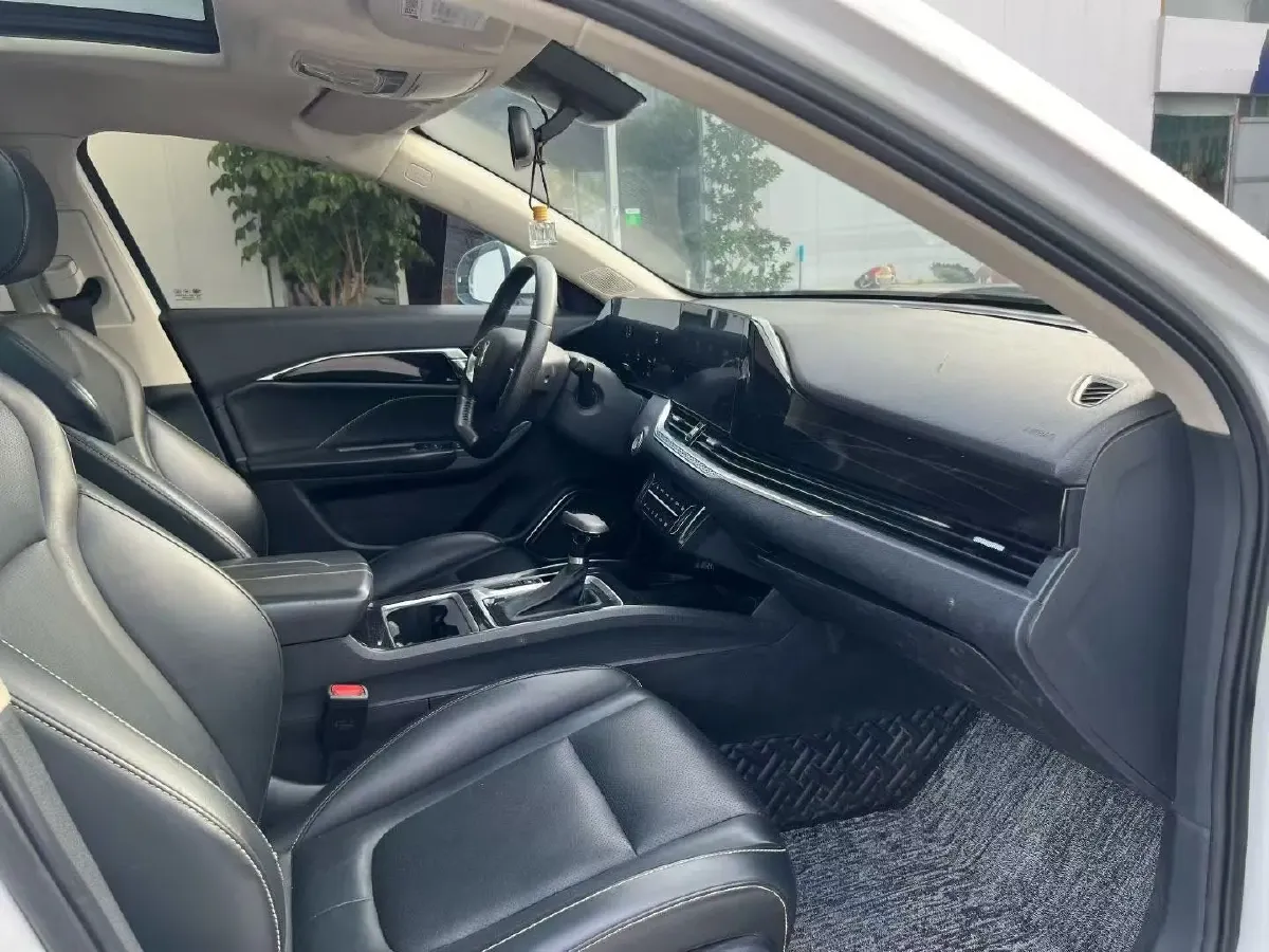 2021 Bestune B70 1.5T 169HP L4 7DCT,autocango,china used car exporter,china ev exporter,chinese used car exporter,chinese used ev exporter