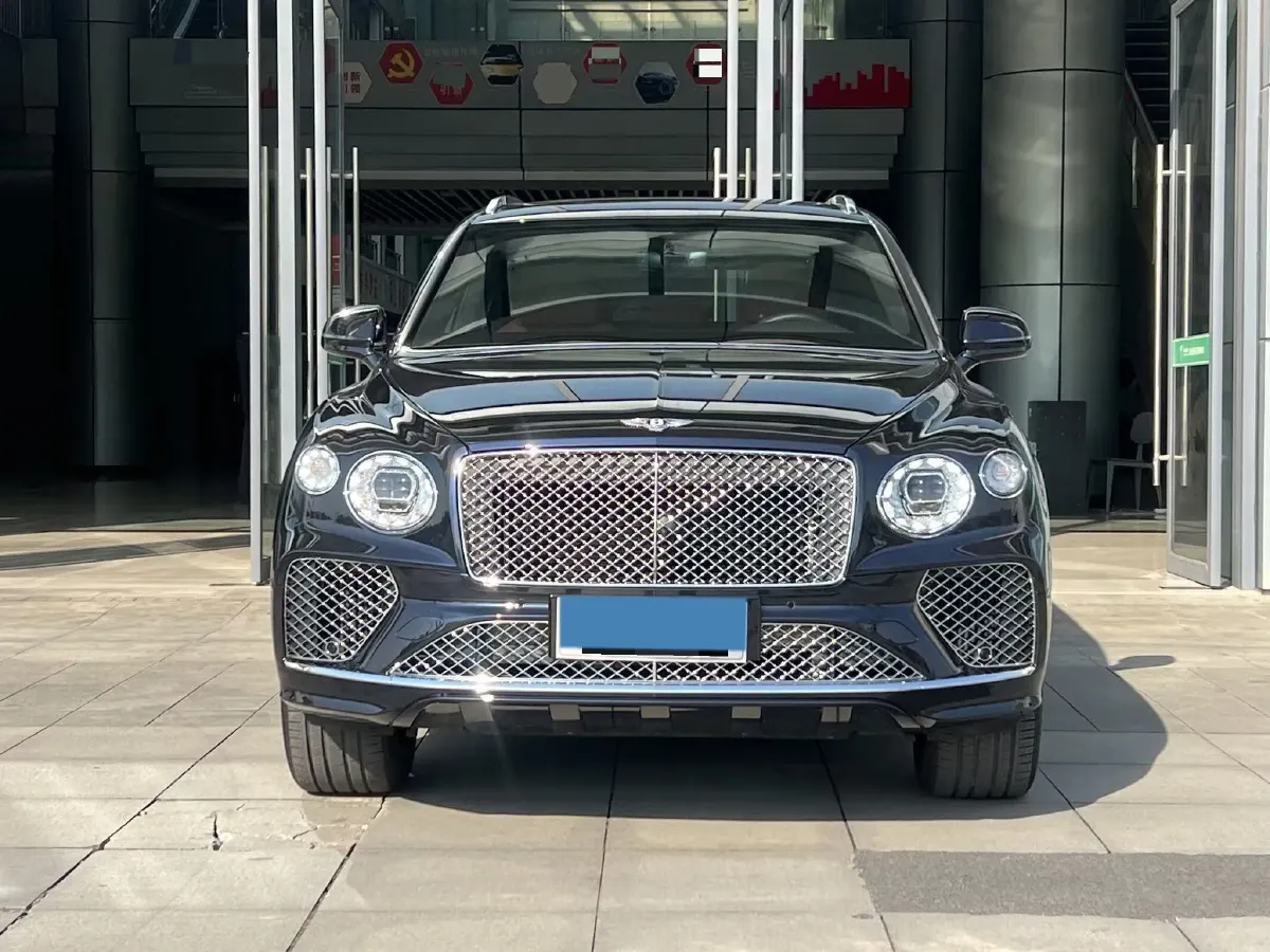 2021 Bentley Bentayga 4.0T 550HP V8 8AT,autocango,china used car exporter,china ev exporter,chinese used car exporter,chinese used ev exporter